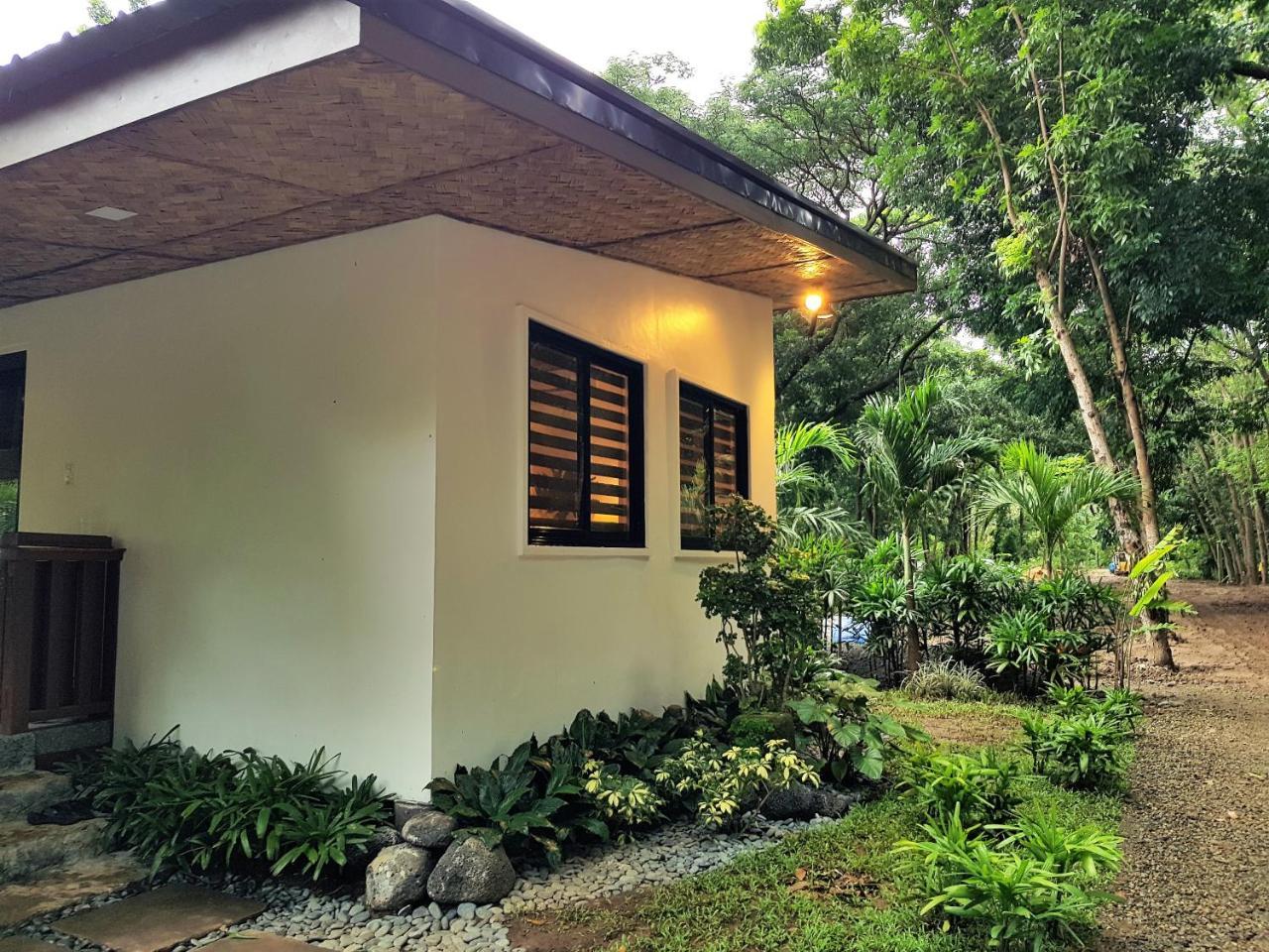 Casitas De Victoria Hotel Nasugbu Exterior photo